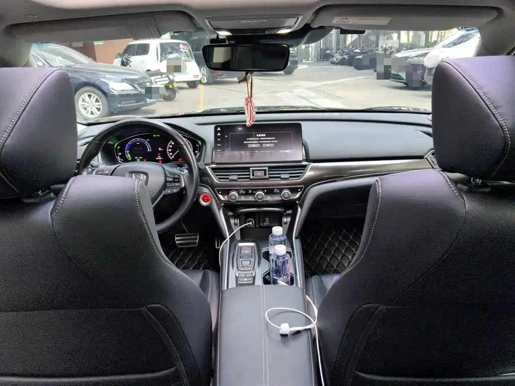 Honda Accord — фото 5