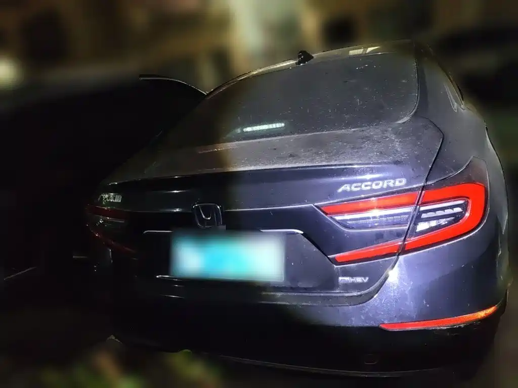 Honda Accord — фото 5