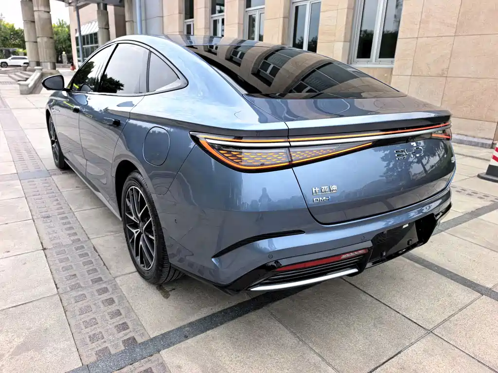 BYD Seal — фото 4