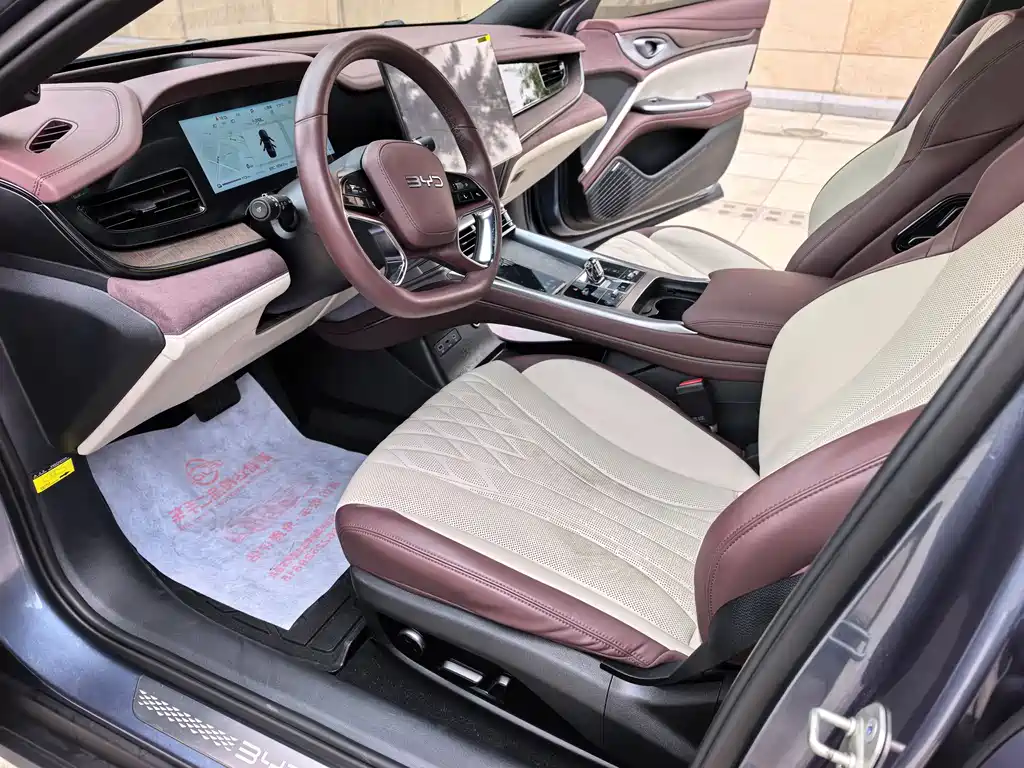 BYD Seal — фото 10