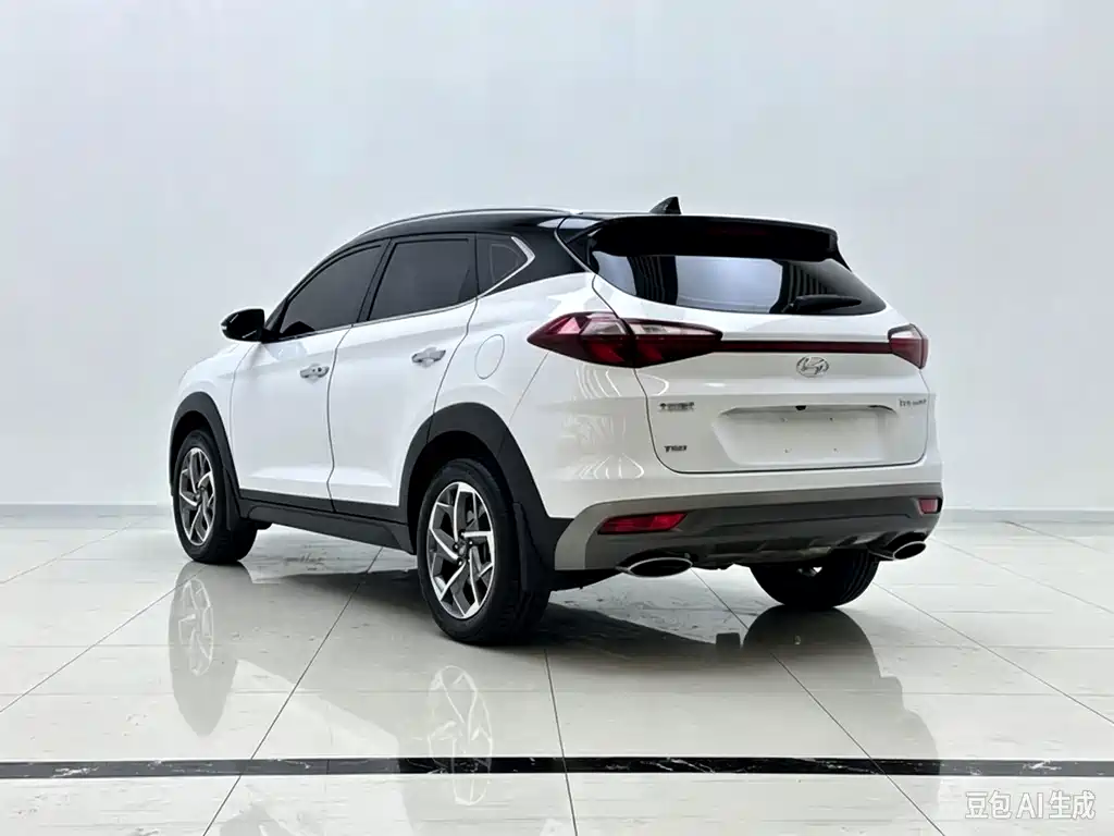 Hyundai Tucson — фото 5