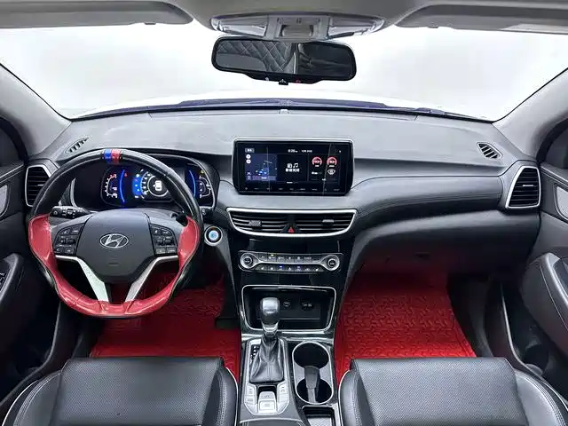 Hyundai Tucson — фото 8