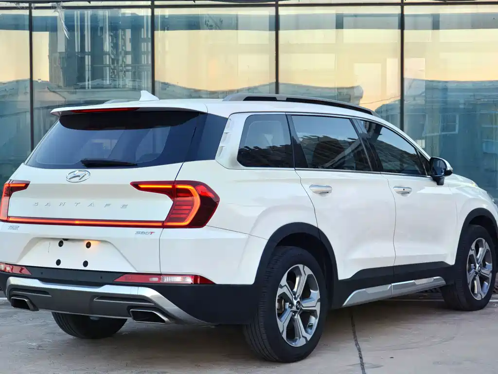 Hyundai Santa Fe — фото 3