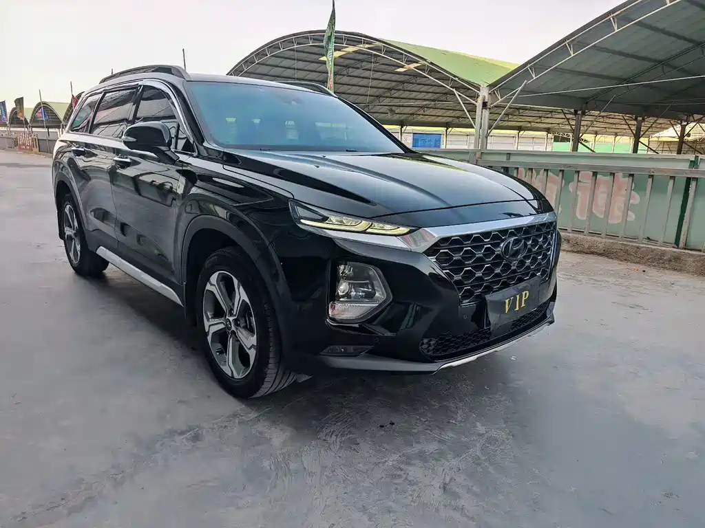 Hyundai Santa Fe — фото 3