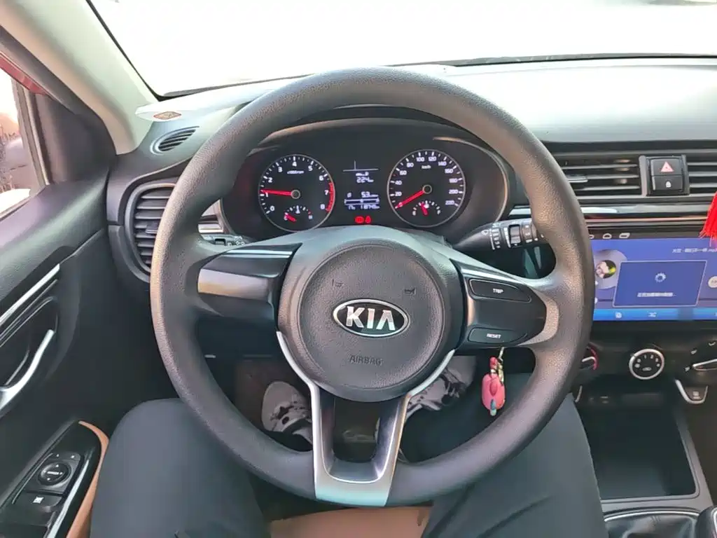 Kia KX Cross — фото 10