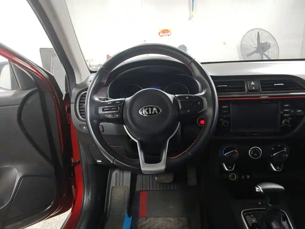 Kia KX Cross — фото 10