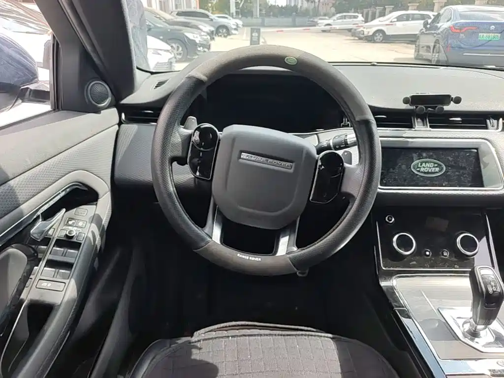 Land Rover Evoque — фото 10