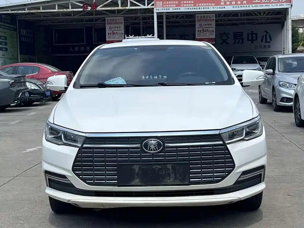 BYD Qin NEV — фото 2