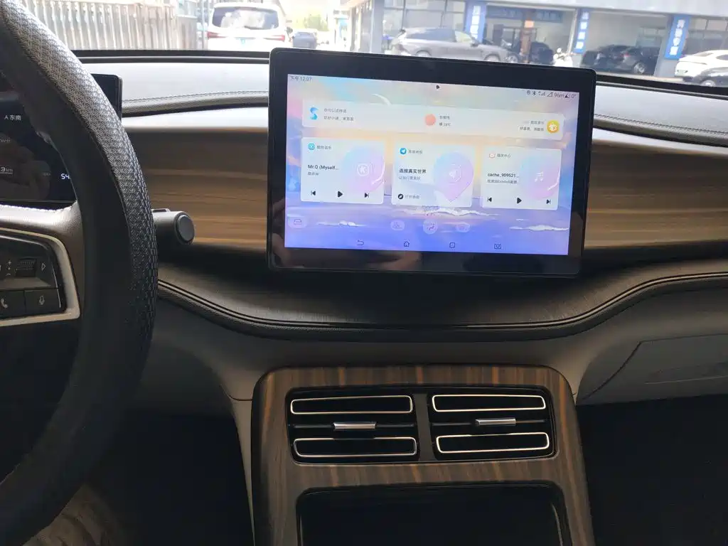 BYD Qin PLUS — фото 13