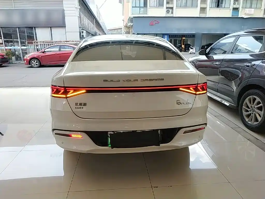 BYD Qin PLUS — фото 6