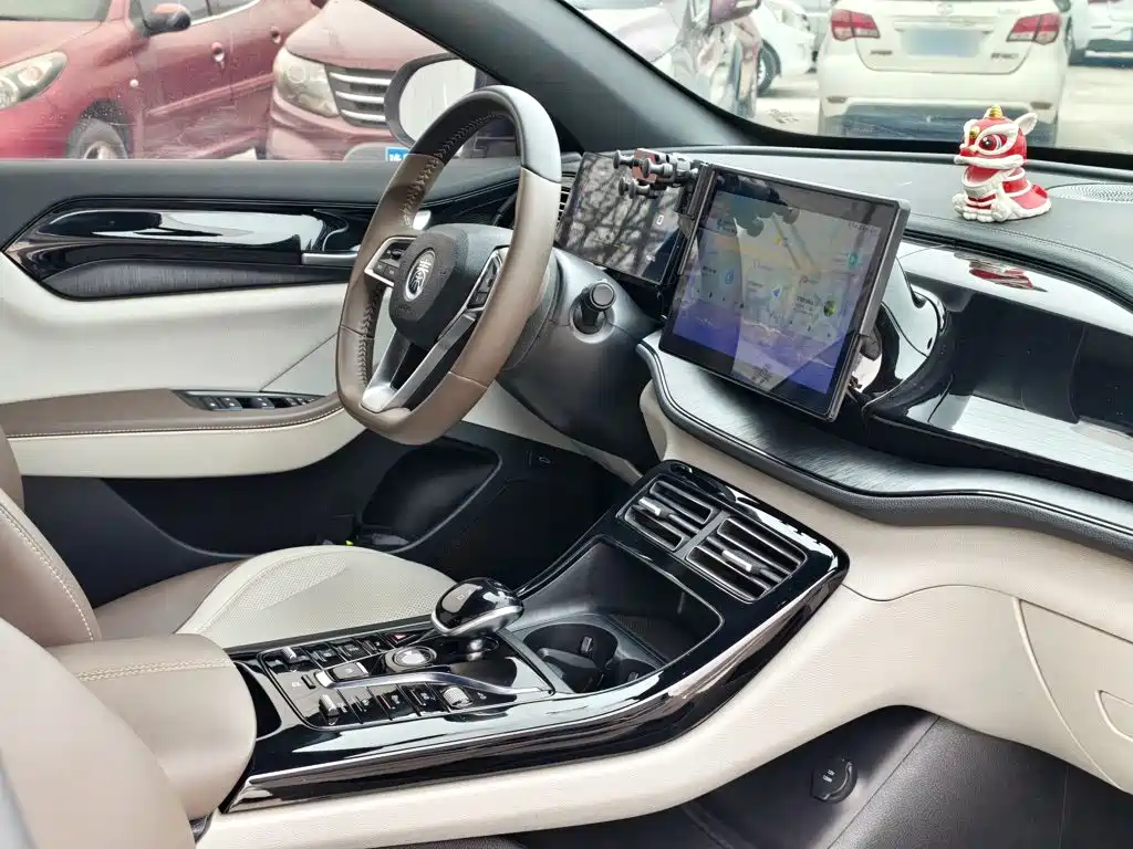 BYD Qin PLUS — фото 14