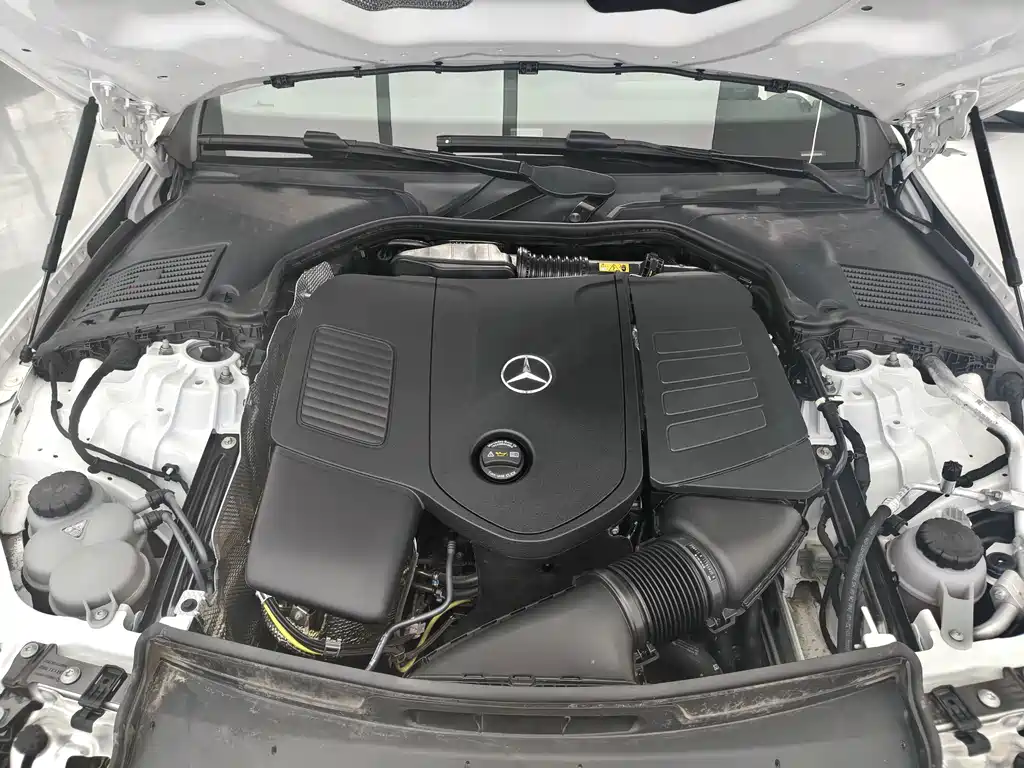 Mercedes-Benz C-Class — фото 14