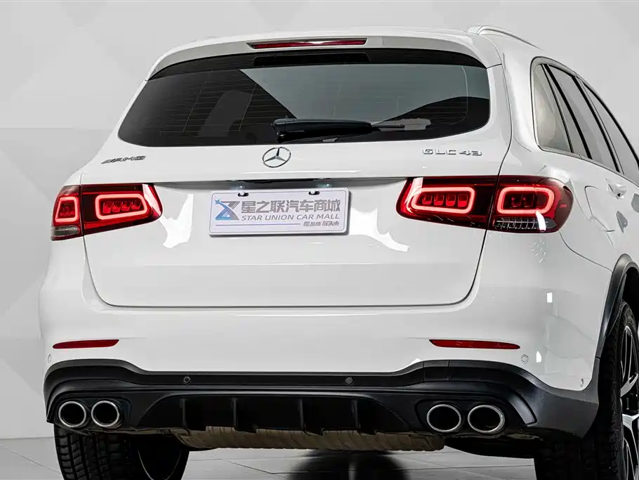 Mercedes-Benz GLC AMG — фото 7