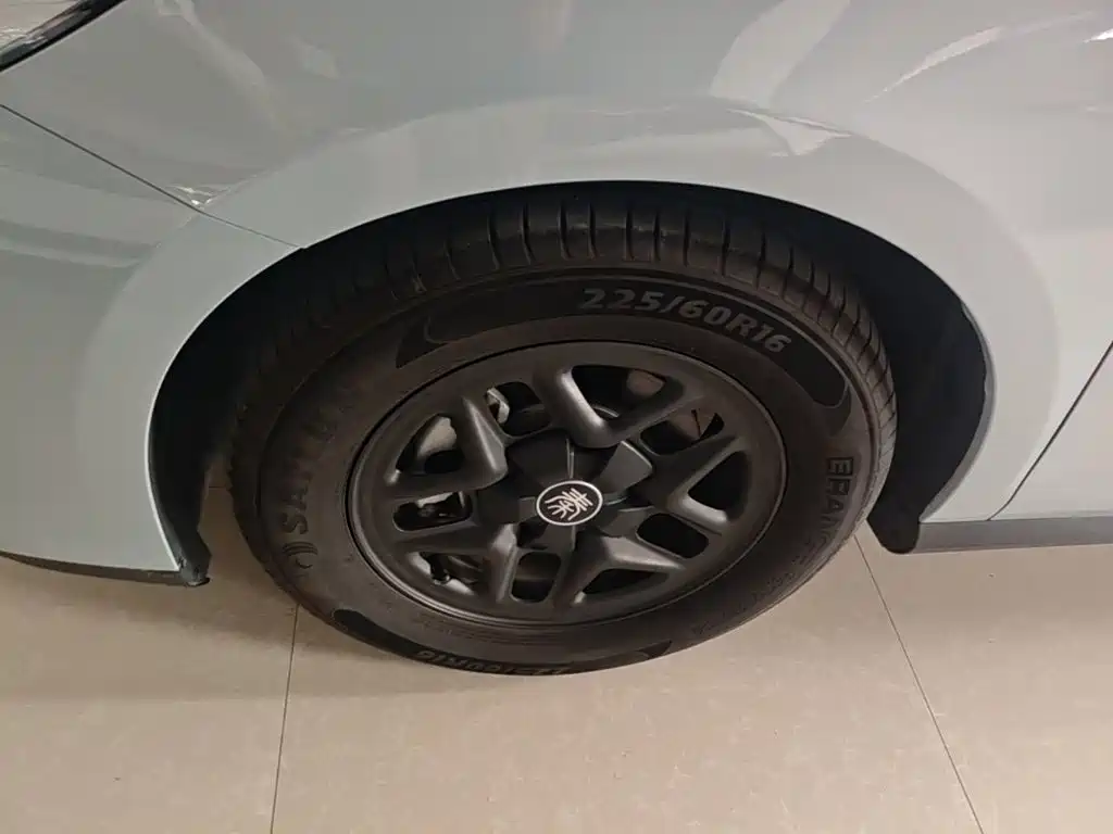 BYD Qin PLUS — фото 23