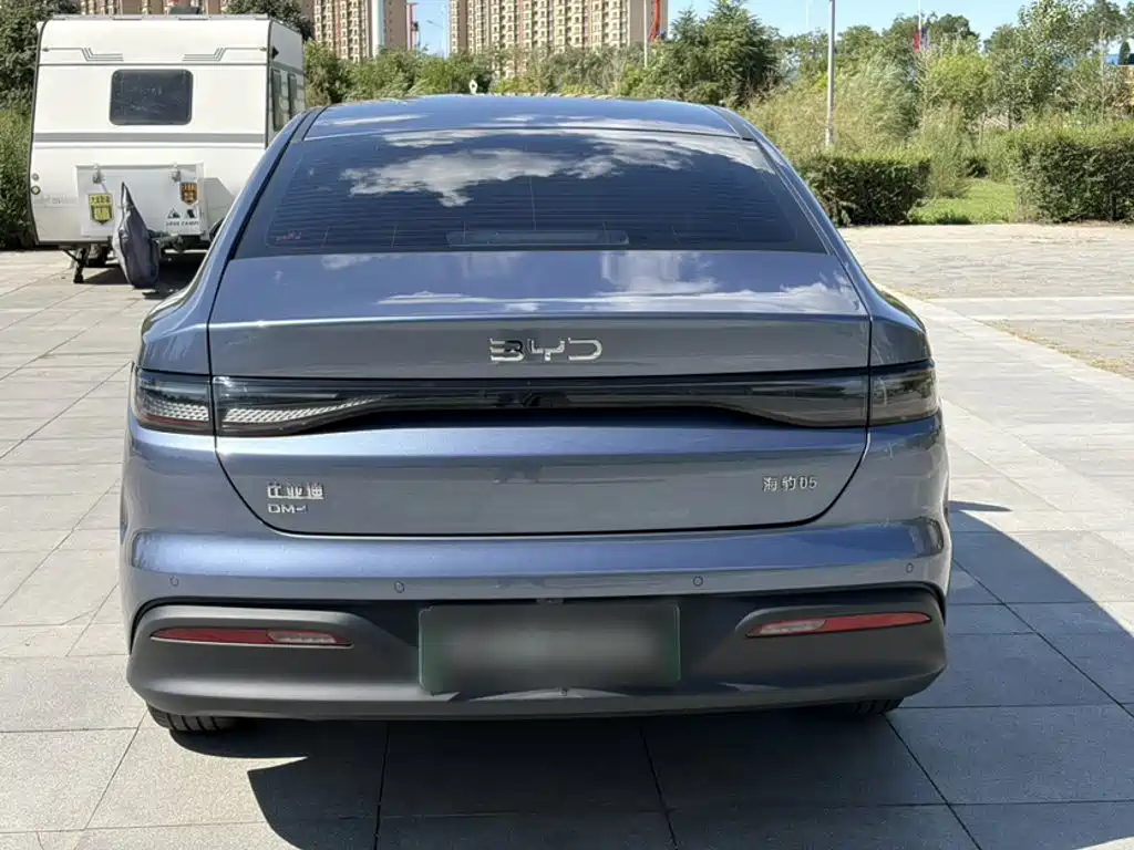 BYD Seal 05 DM-i — фото 11