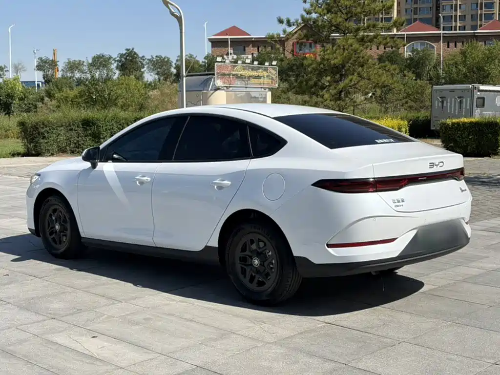 BYD Qin PLUS — фото 9