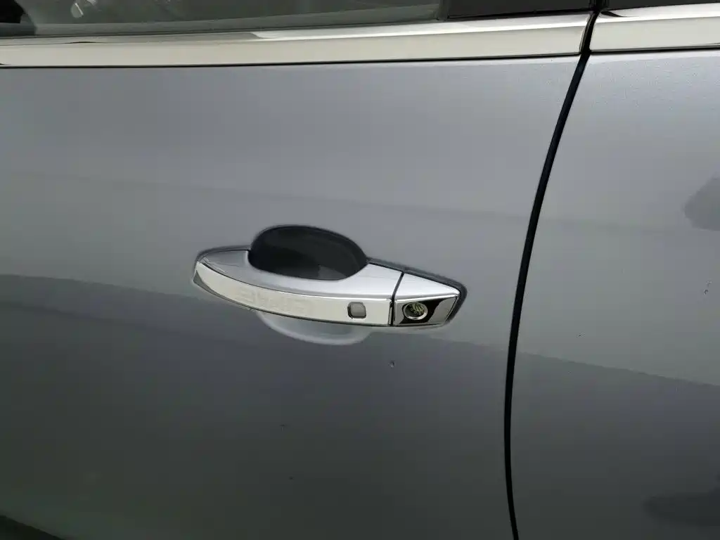 BYD Seal 05 DM-i — фото 18