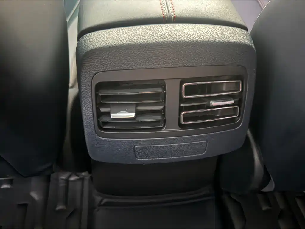 BYD Qin PLUS — фото 13