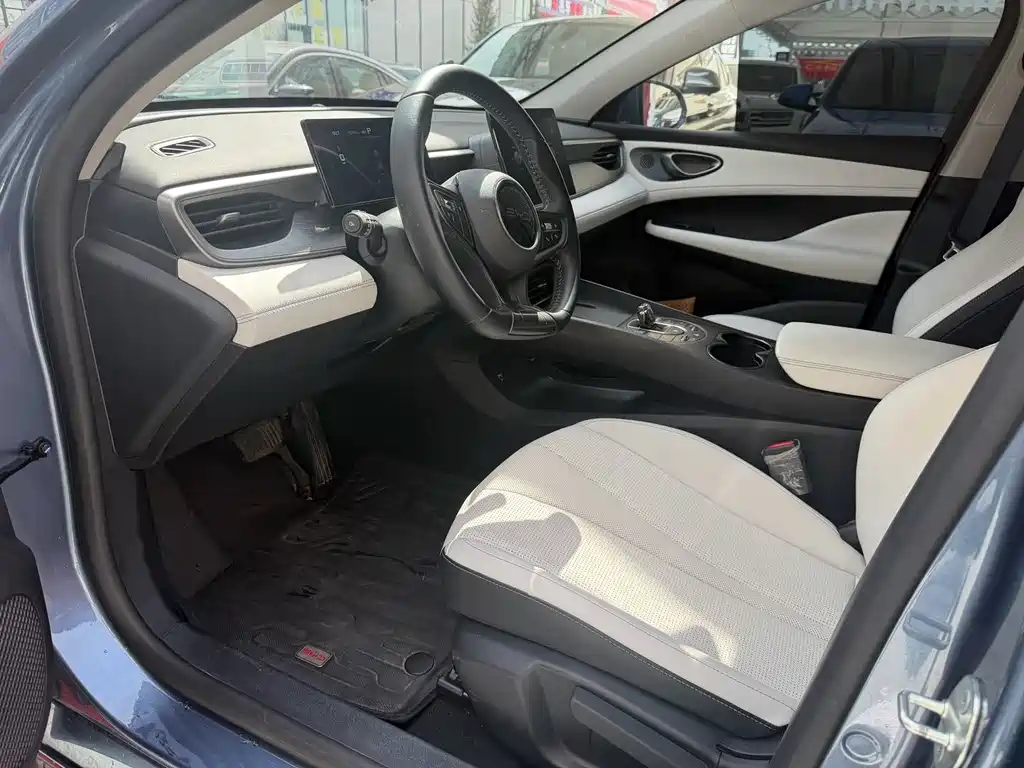 BYD Seal 05 DM-i — фото 2
