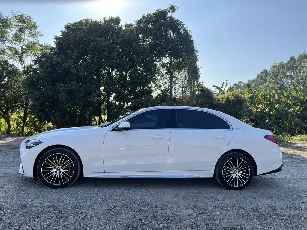 Mercedes-Benz C-Class — фото 10