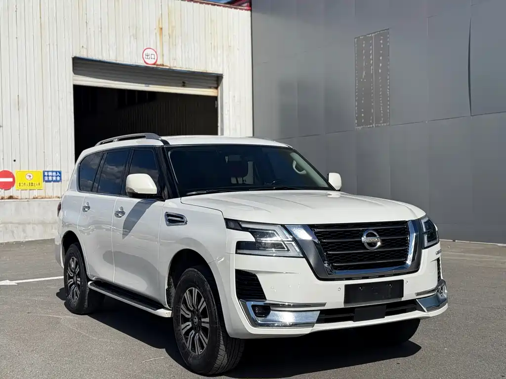 Nissan Patrol — фото 3