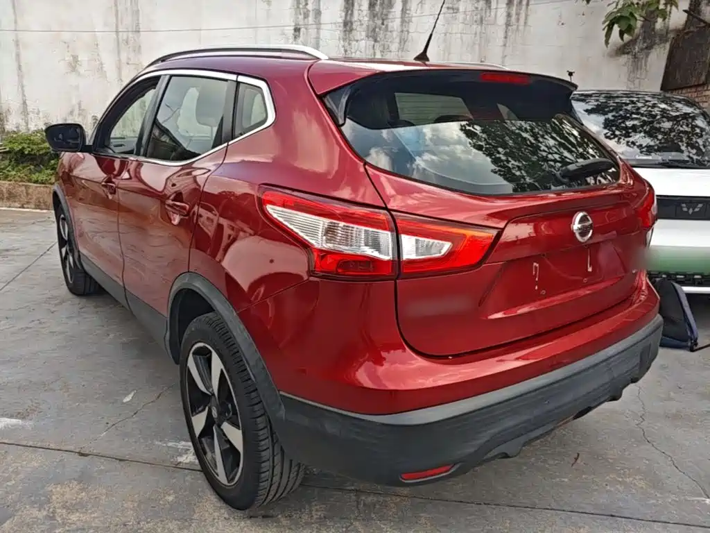 Nissan Qashqai — фото 4
