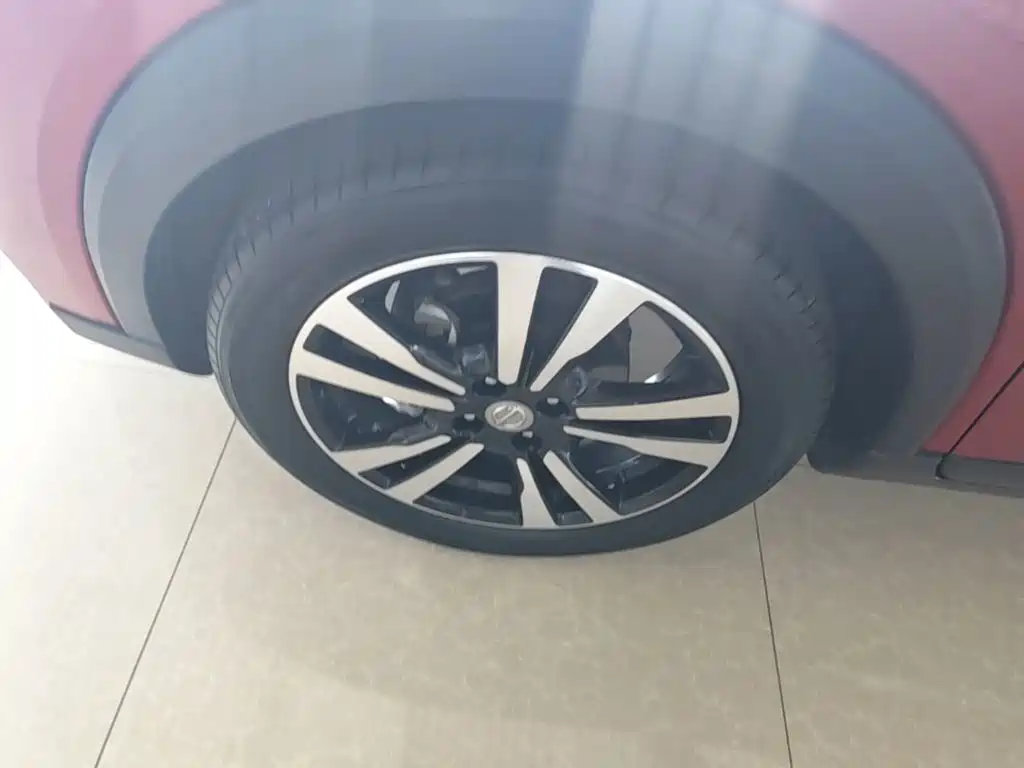 Nissan Kicks — фото 22