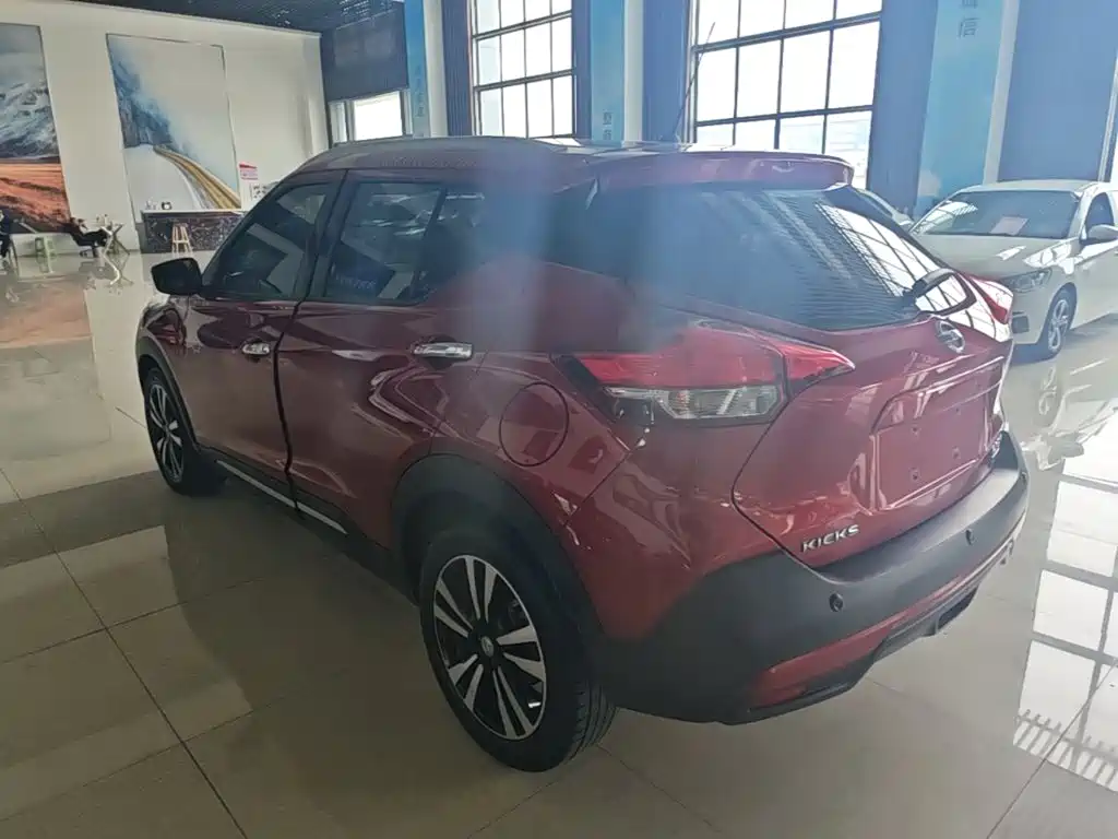 Nissan Kicks — фото 4