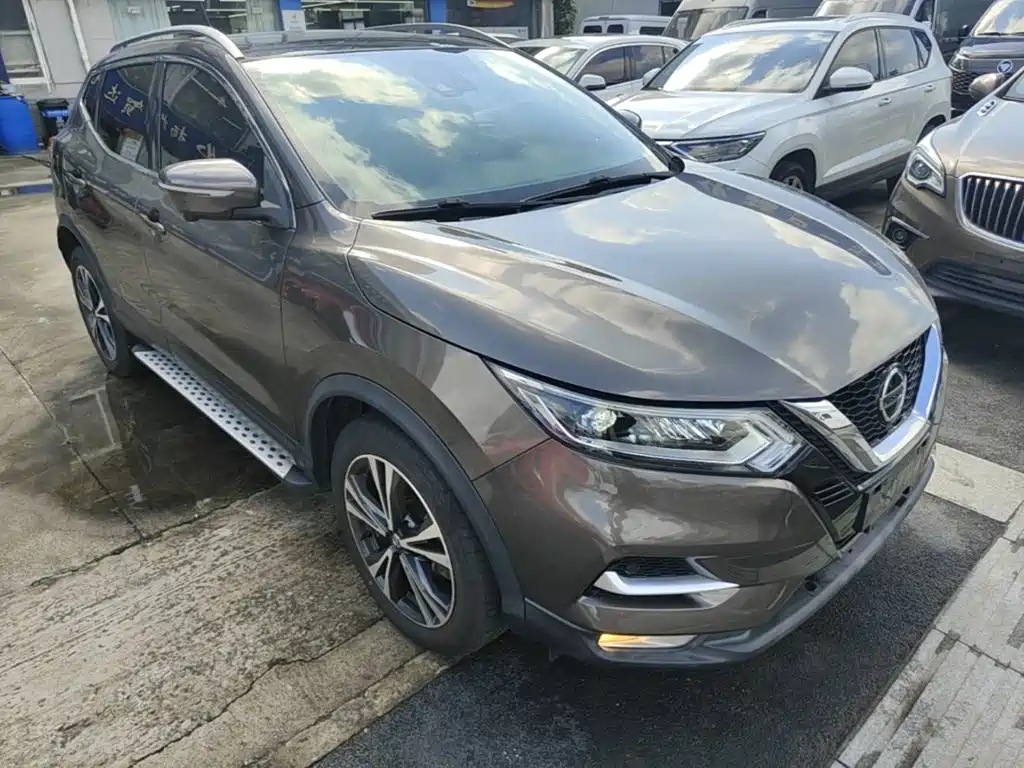 Nissan Qashqai — фото 3