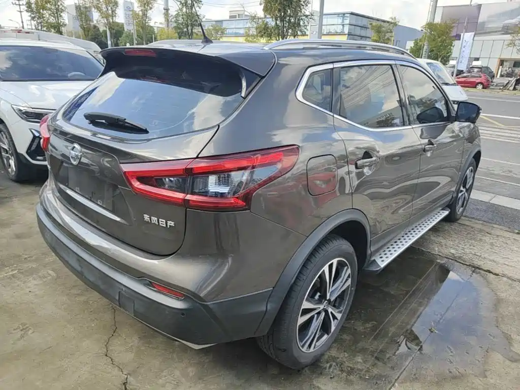 Nissan Qashqai — фото 6