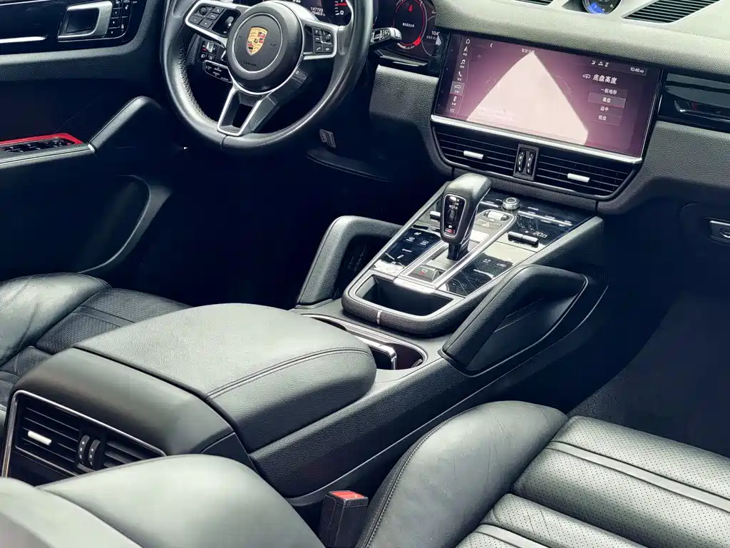 Porsche Cayenne — фото 8