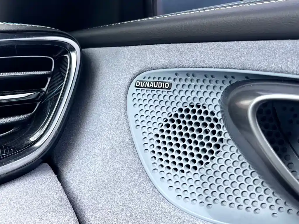 BYD Seal — фото 11