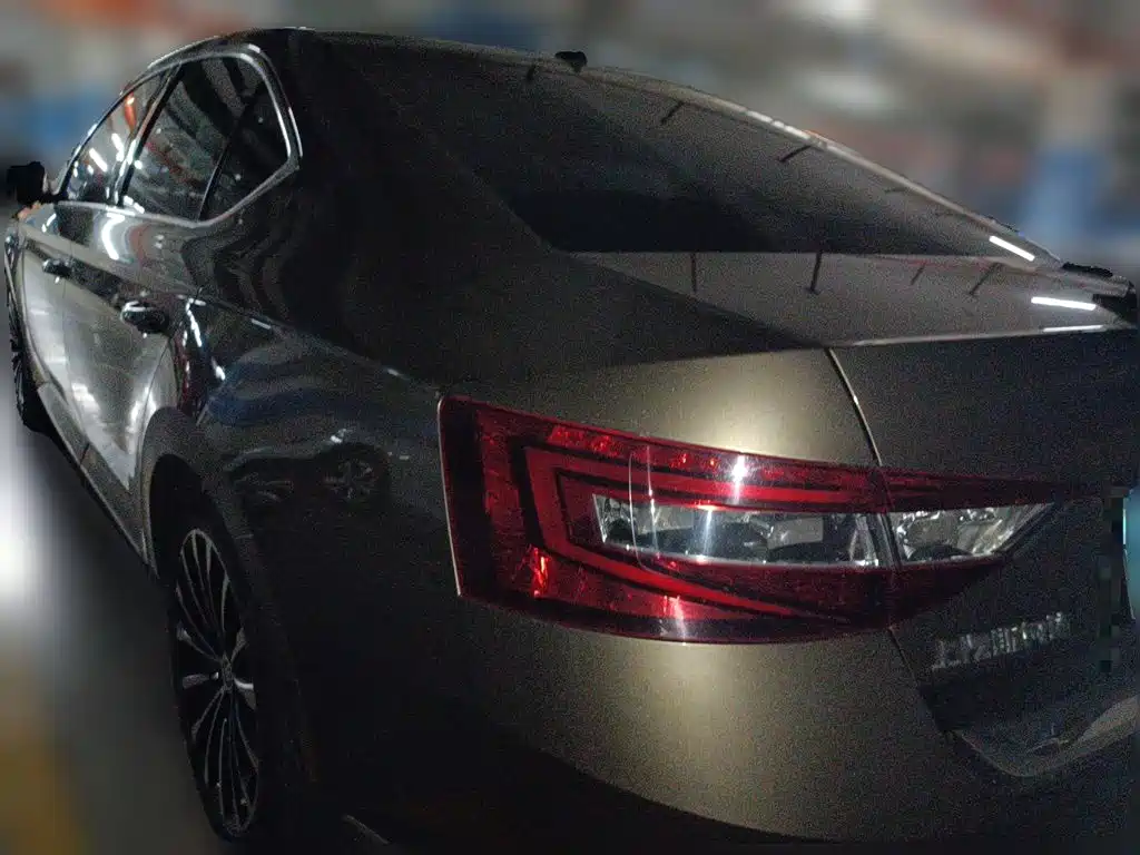 Skoda Superb — фото 4