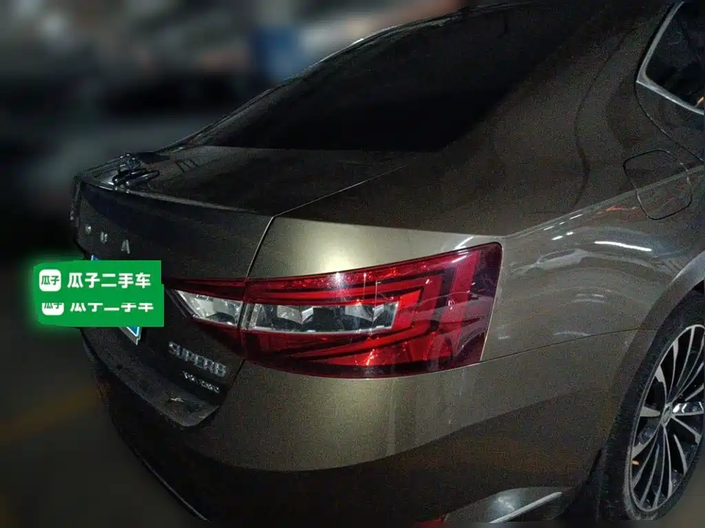 Skoda Superb — фото 6