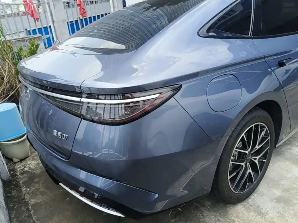 BYD Seal 07 DM-i — фото 7