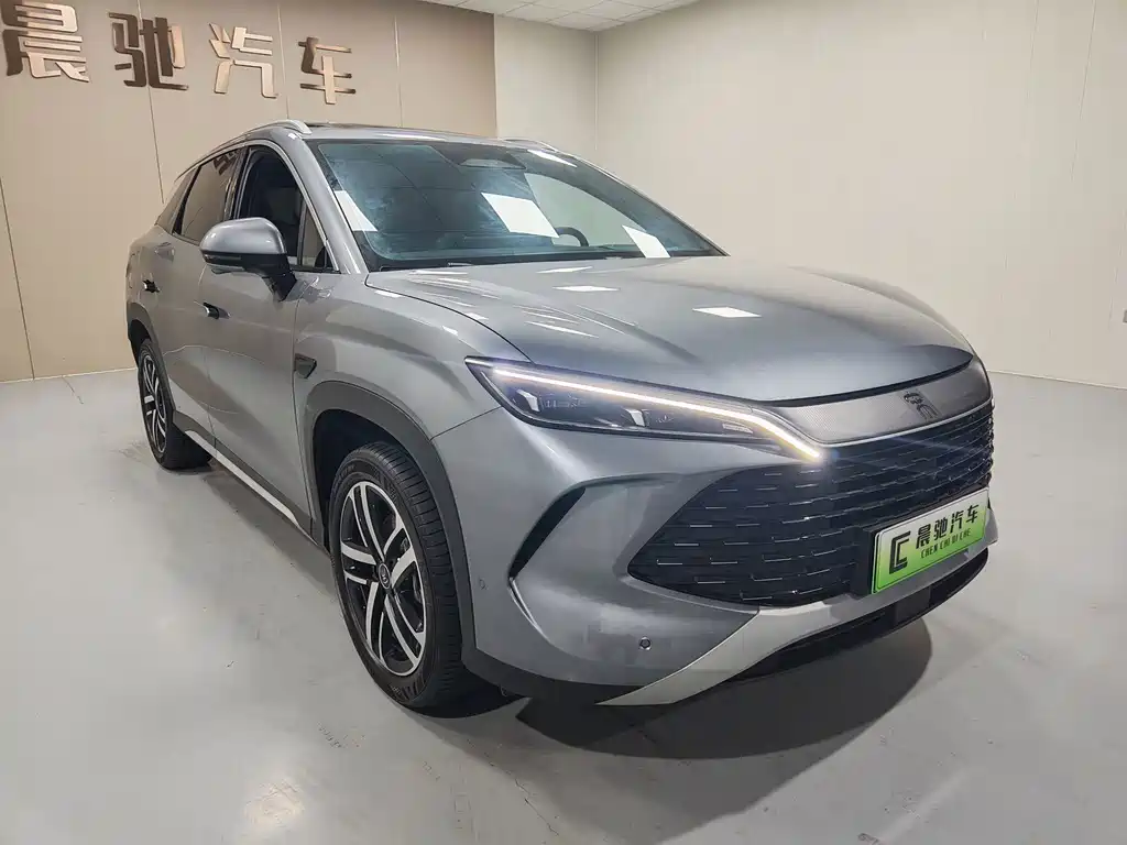BYD L DM-i — фото 3
