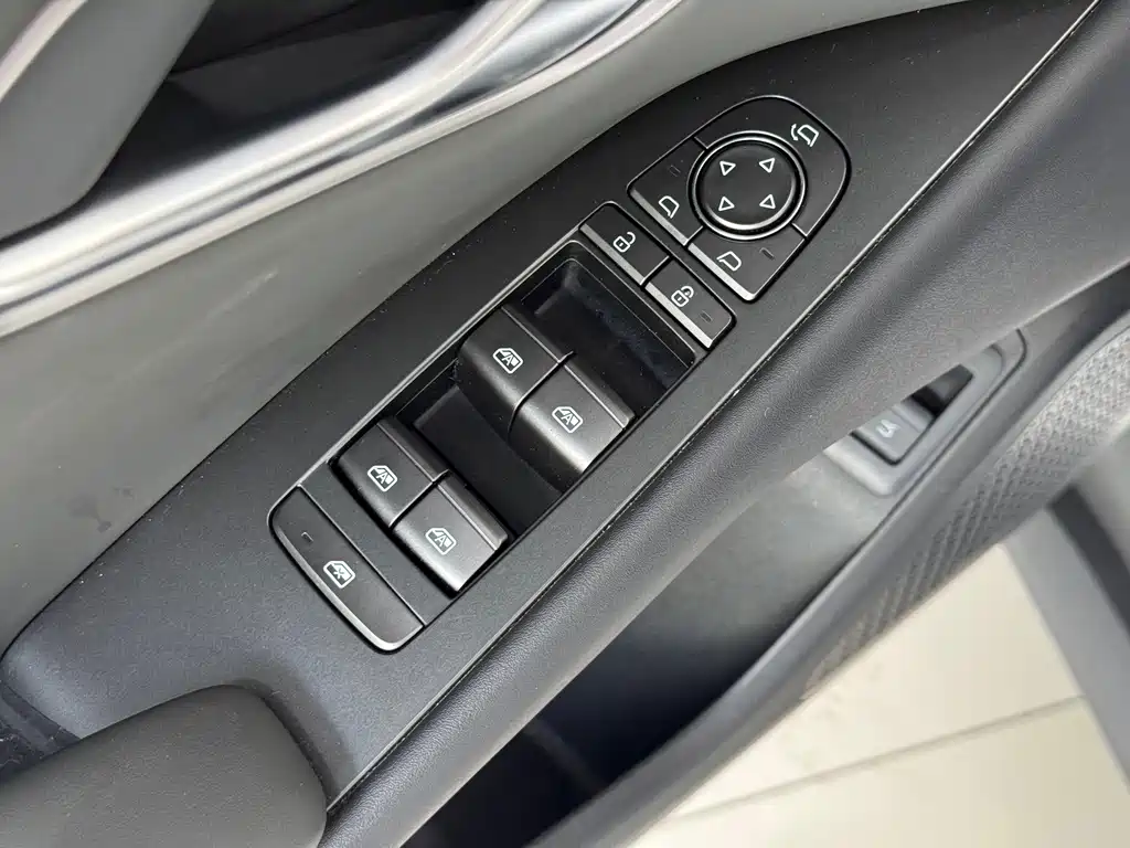 BYD Qin L — фото 14