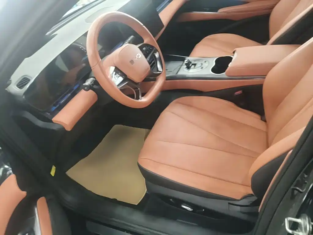 BYD Seal — фото 15