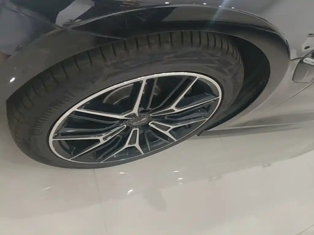 BYD Seal — фото 23