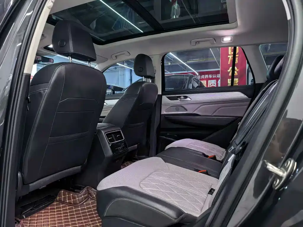 Volkswagen Tavendor — фото 6