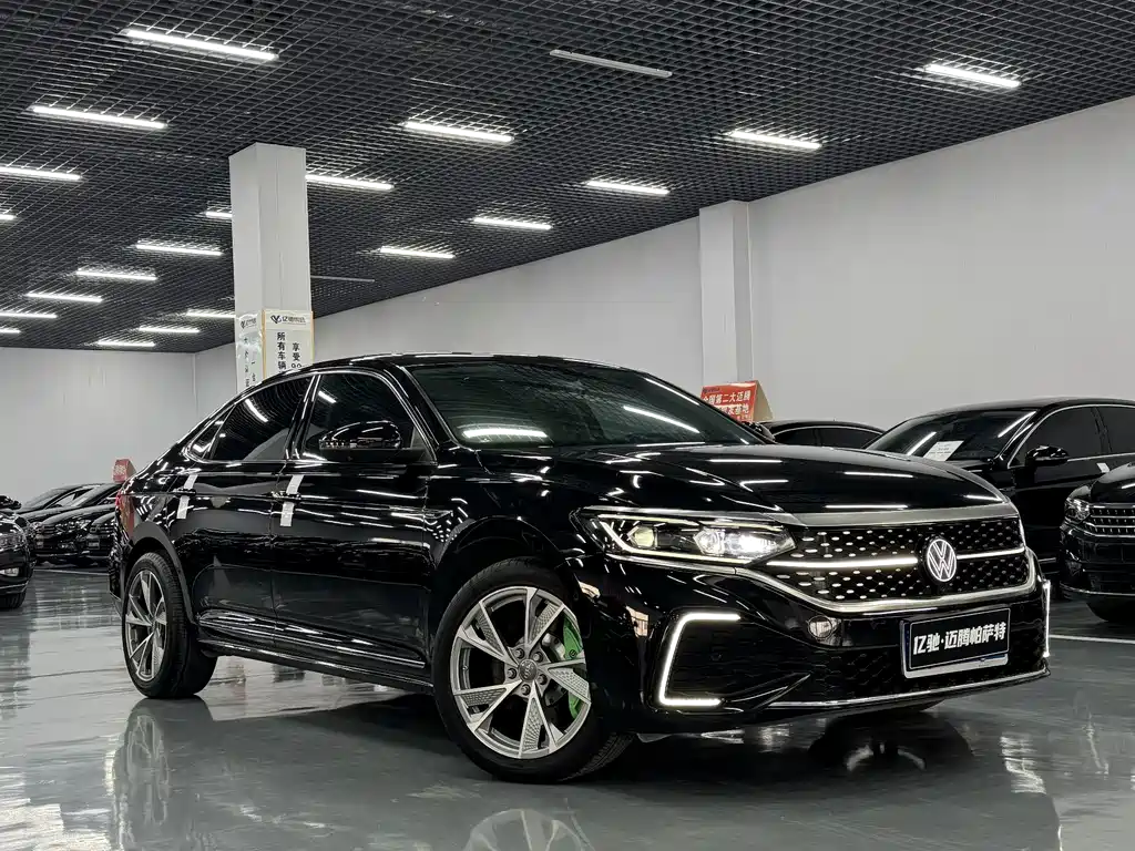 Volkswagen Passat — фото 3