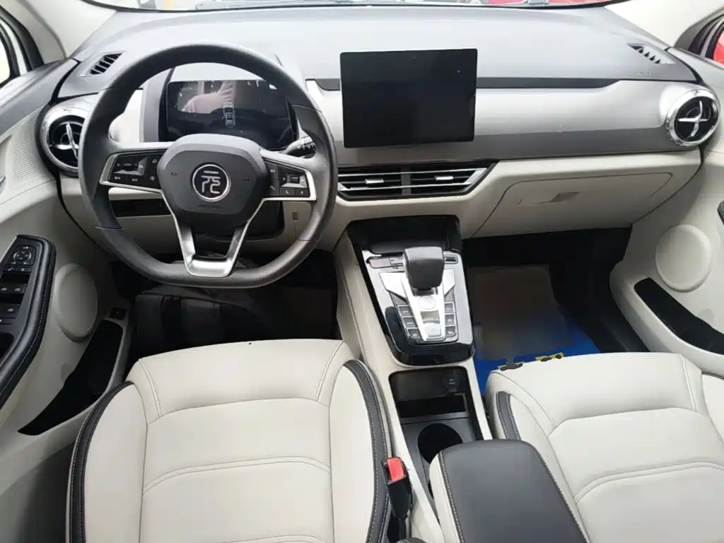 BYD Yuan Pro — фото 10