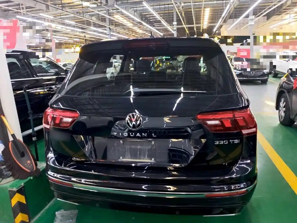Volkswagen Tiguan L — фото 5