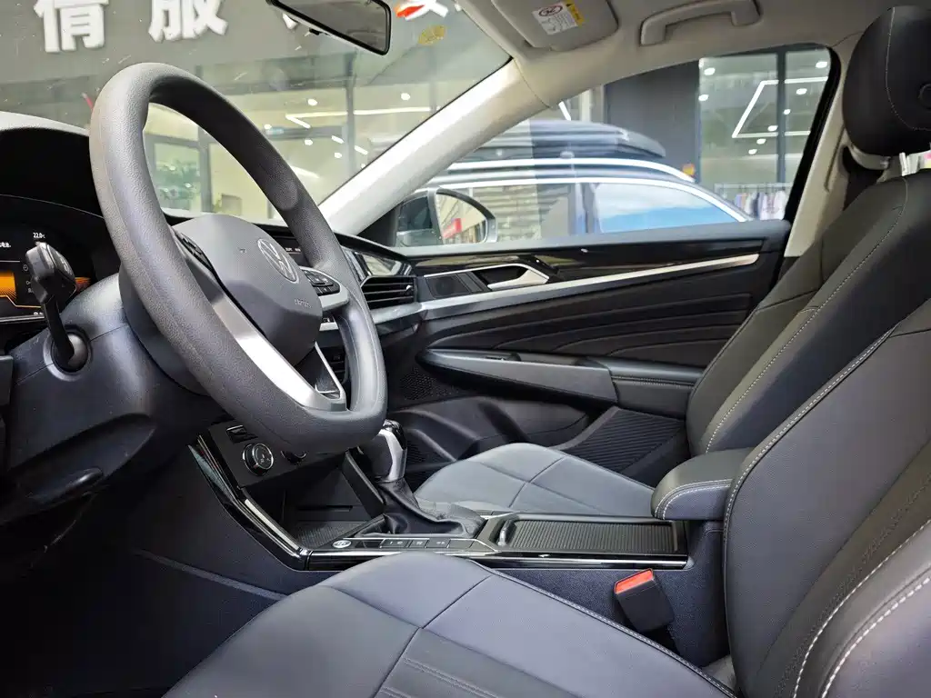 Volkswagen Passat — фото 5