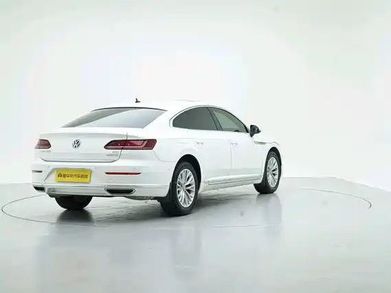 Volkswagen CC — фото 8
