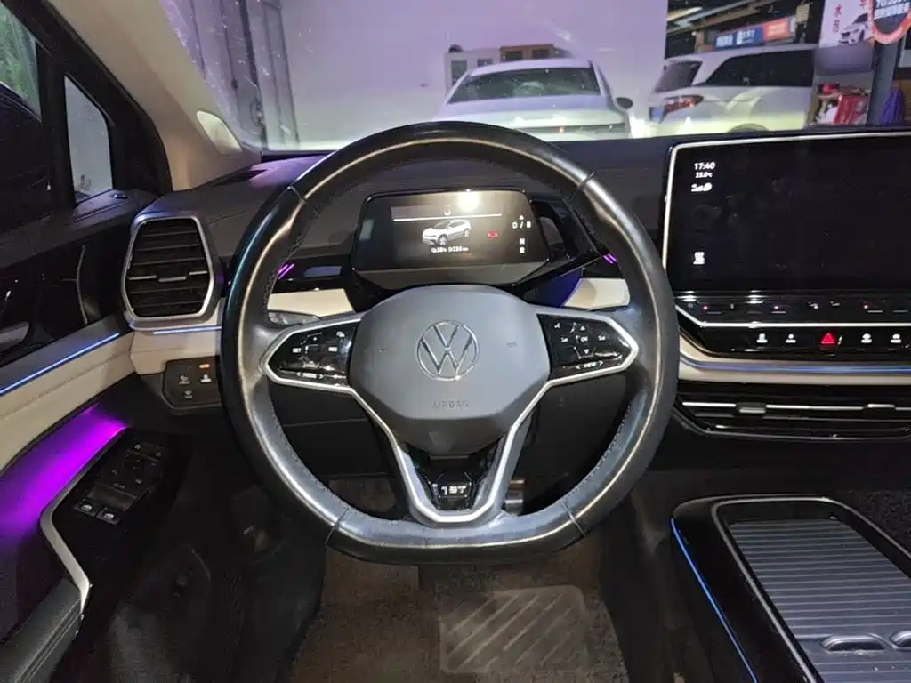 Volkswagen ID.6 Crozz — фото 10