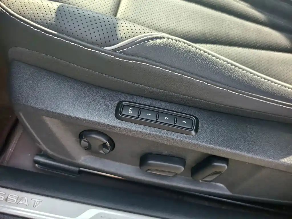 Volkswagen Passat — фото 11