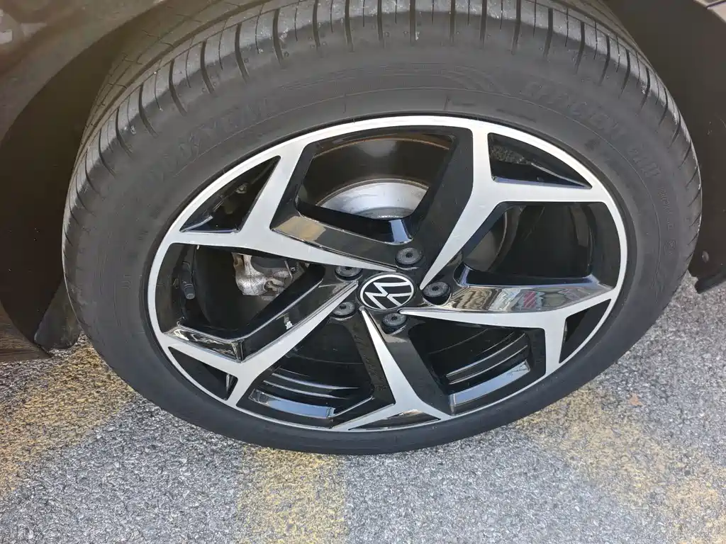 Volkswagen Passat — фото 15