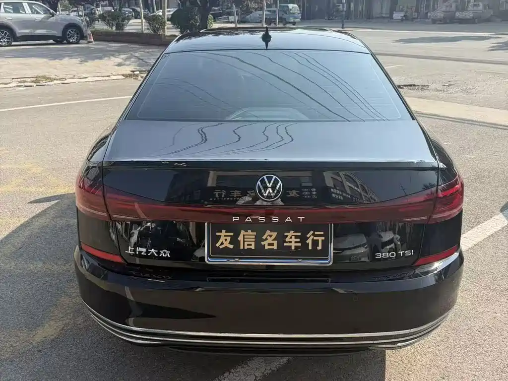 Volkswagen Passat — фото 4