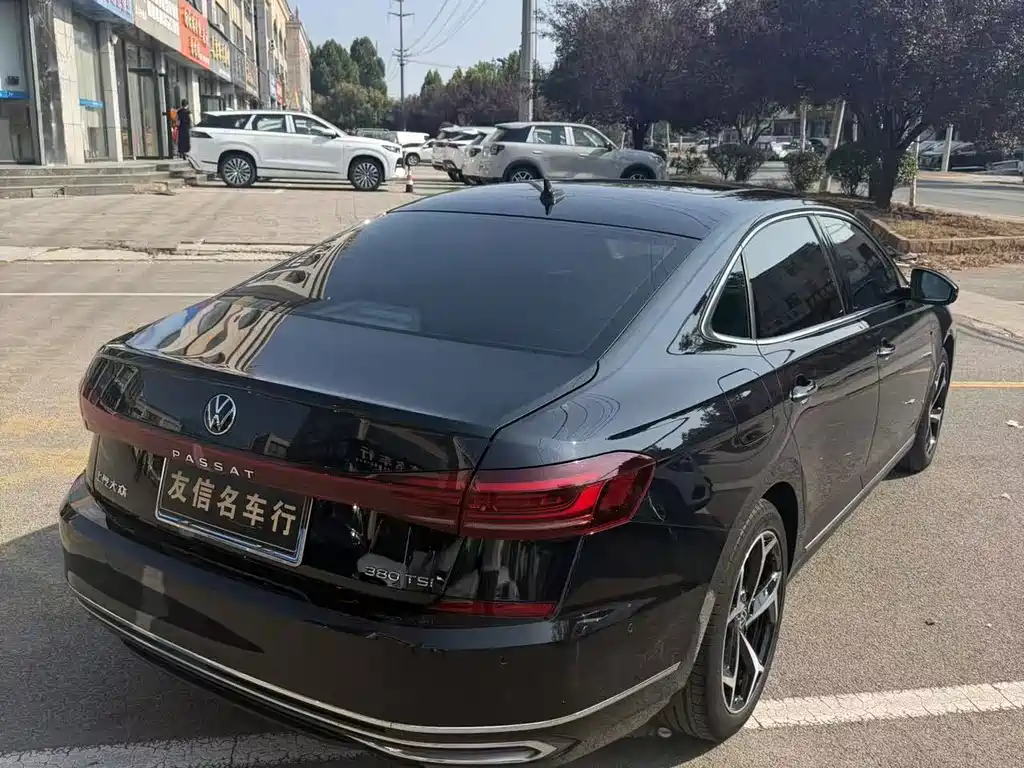 Volkswagen Passat — фото 5